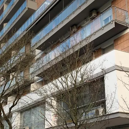 Guesthost - A 5 Min Dalla Stazione X5 Apartamento Ferrara