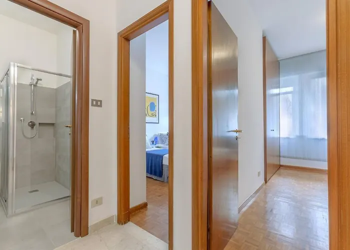 Guesthost - A 5 Min Dalla Stazione X5 *