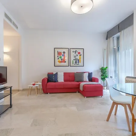 Guesthost - A 5 Min Dalla Stazione X5 Apartment