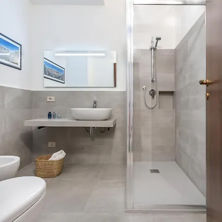 Guesthost - A 5 Min Dalla Stazione X5 Appartement Ferrara