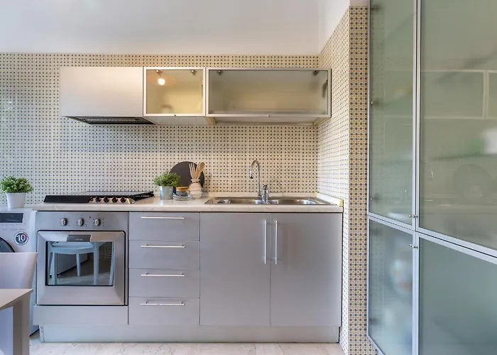 Guesthost - A 5 Min Dalla Stazione X5 Apartament Ferrara